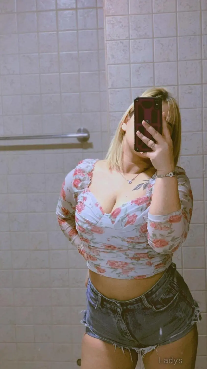 Miguel, 23 years ebony escorts girl, height 163 sm, Weight  kg, bedpage Manama