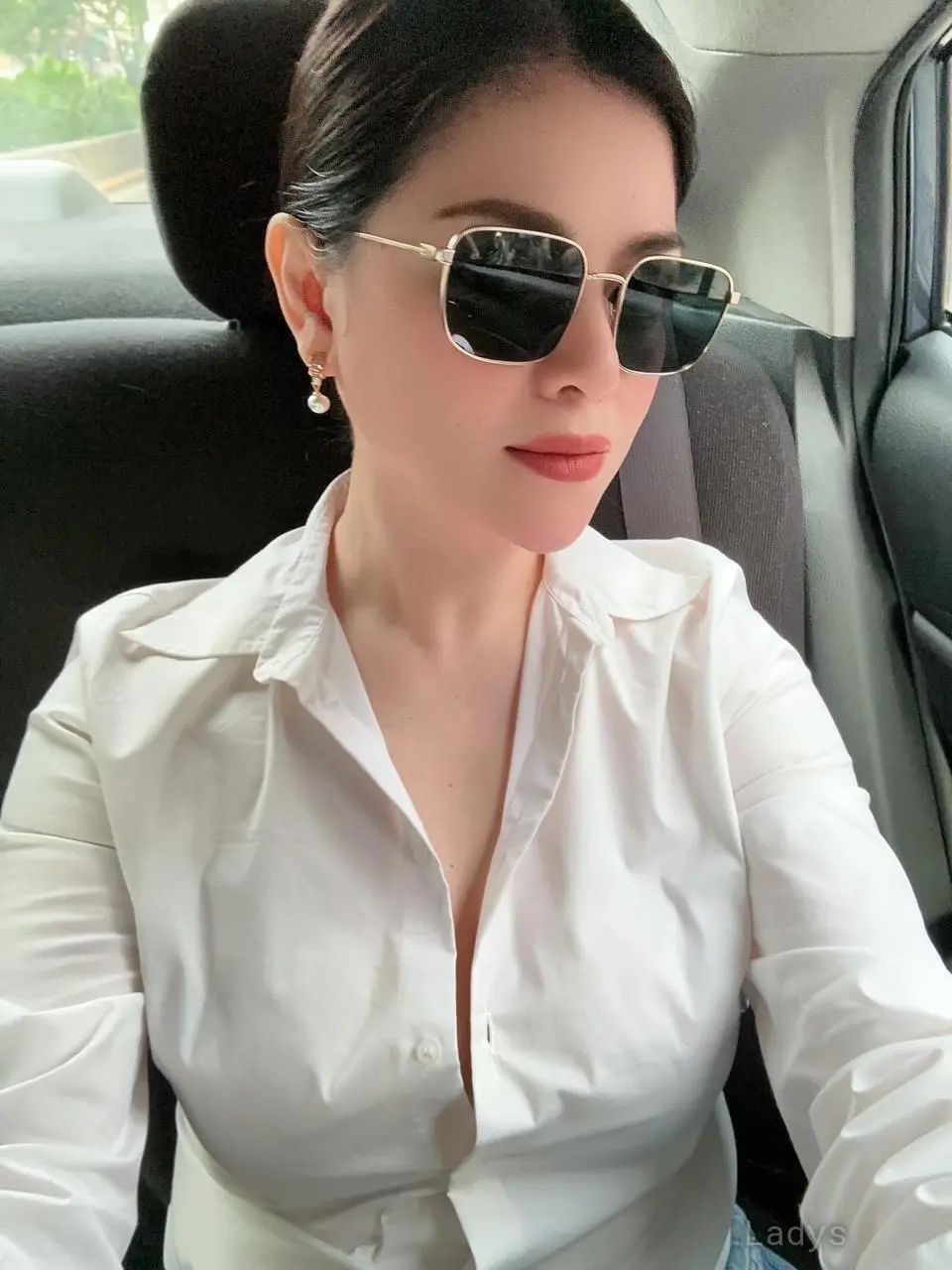 Amanda, 25 years ebony escorts girl, height 160 sm, Weight  kg, bedpage Mumbai