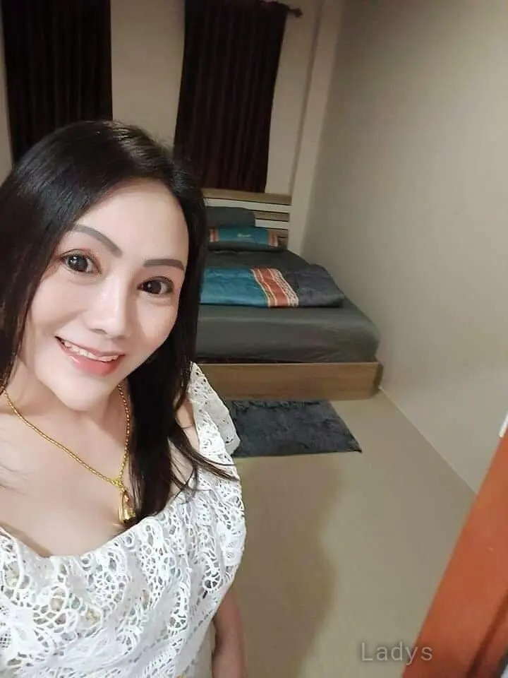Candy, 33 years ebony escorts girl, height 157 sm, Weight kg, bedpage Riyadh