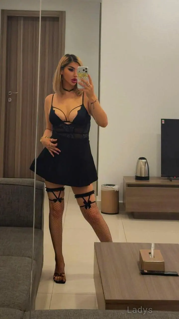 Diana, 24 years latina escorts girl, height 164 sm, Weight 52 kg, listcrawler Riyadh