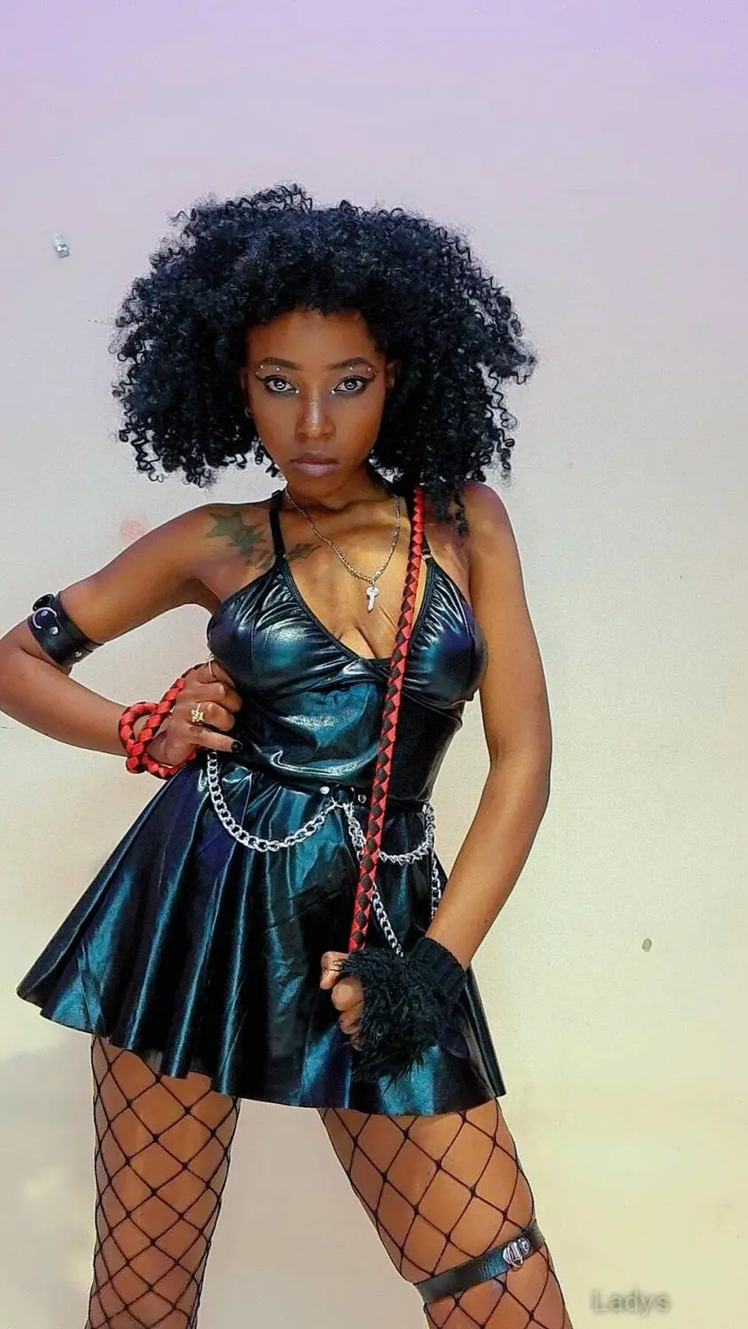 Florence, 25 years ebony escorts girl, height 153 sm, Weight  kg, bedpage Riyadh