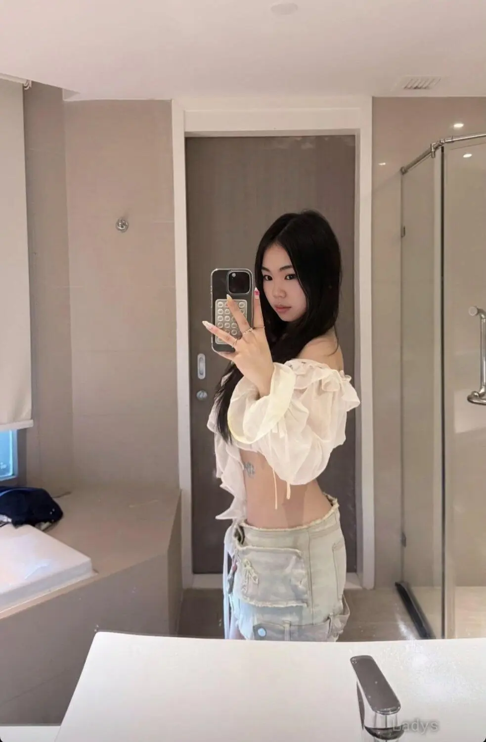 Slim, 23 years ebony escorts girl, height 165 sm, Weight  kg, bedpage Singapore