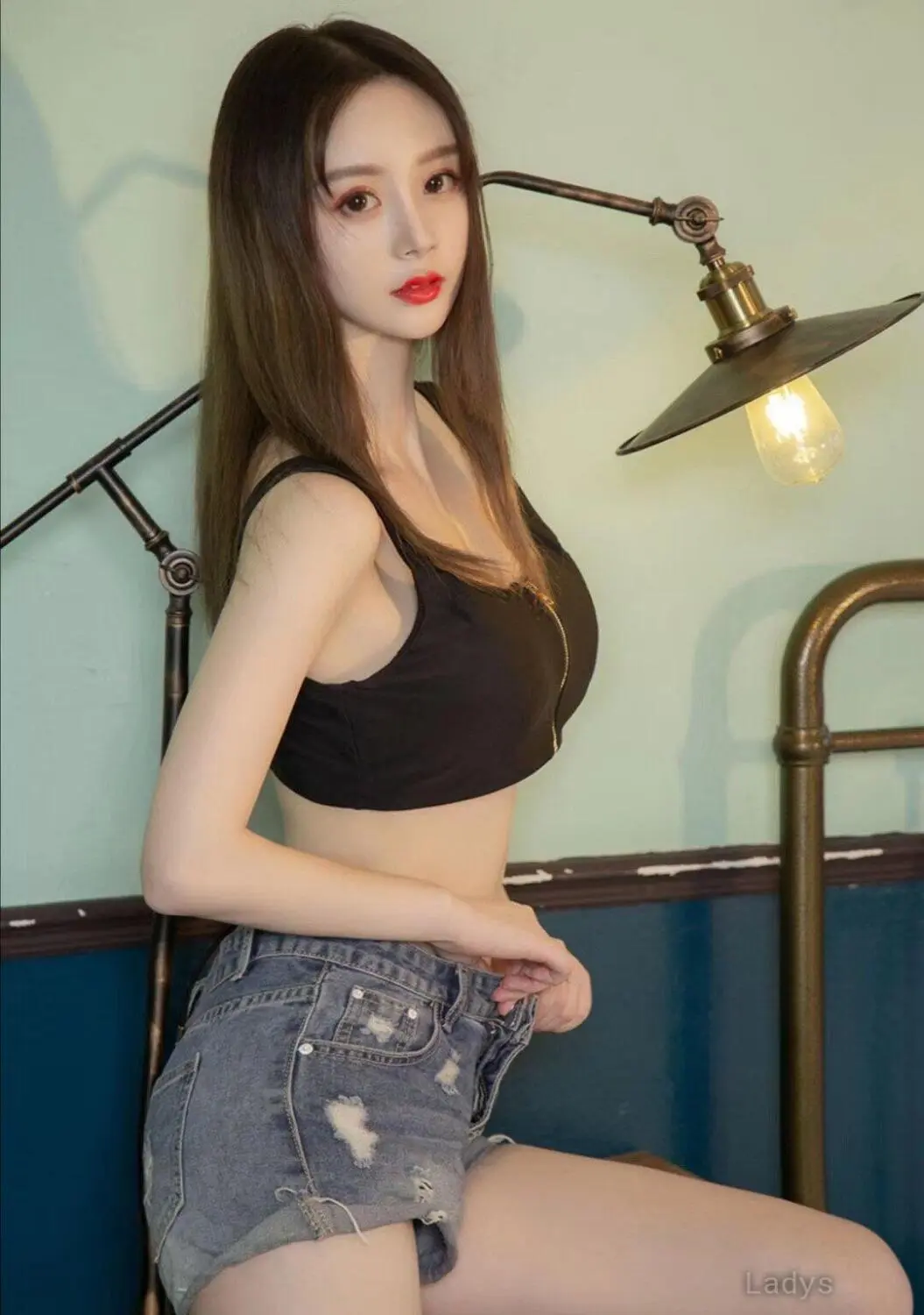 Bianca, 25 years old Beijing escort girl with big tits, height 165 sm, Weight  kg