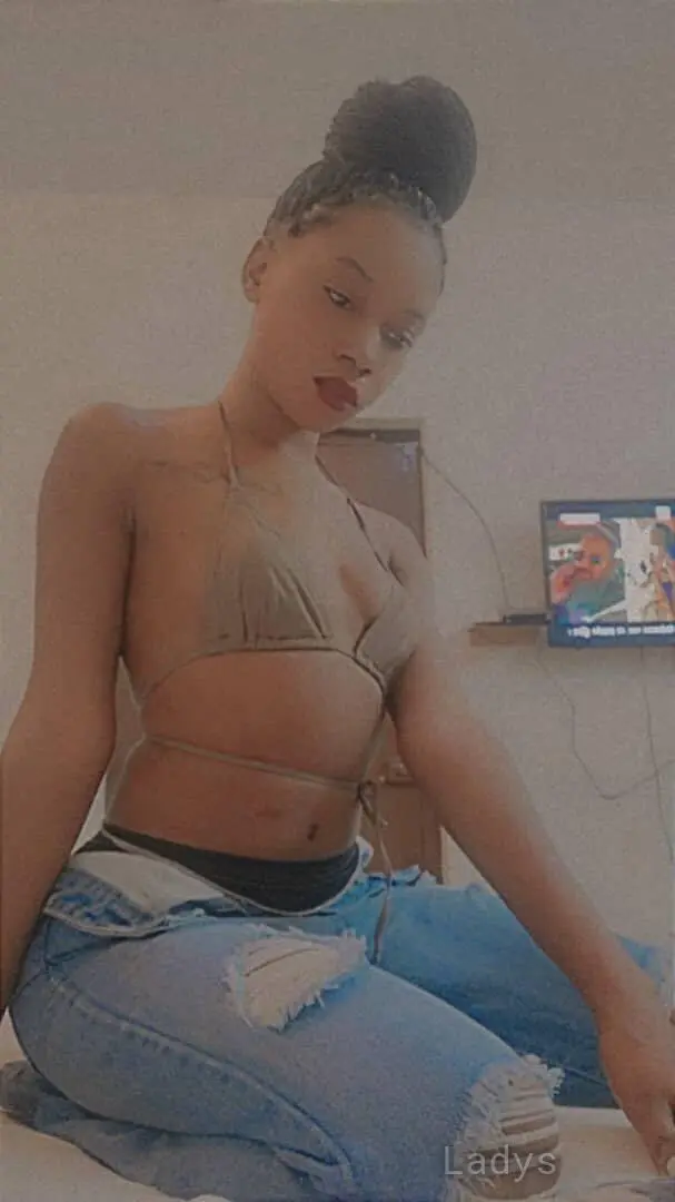 Sweet, 22 years old Beijing escort girl with big tits, height 160 sm, Weight  kg
