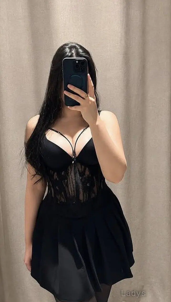 Lyna, 24 years beautiful nude Beijing escorts girl, height 148 sm, Weight  kg