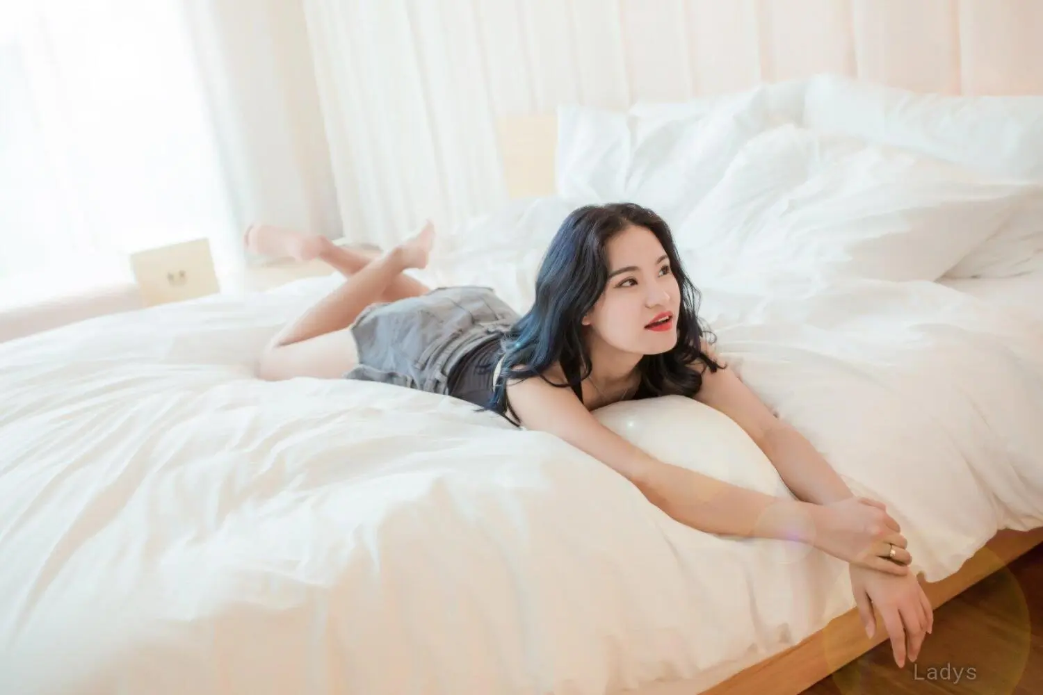 Xiaoli, 23 years sexy hot local Beijing excorts girl, height 166 sm, Weight  kg