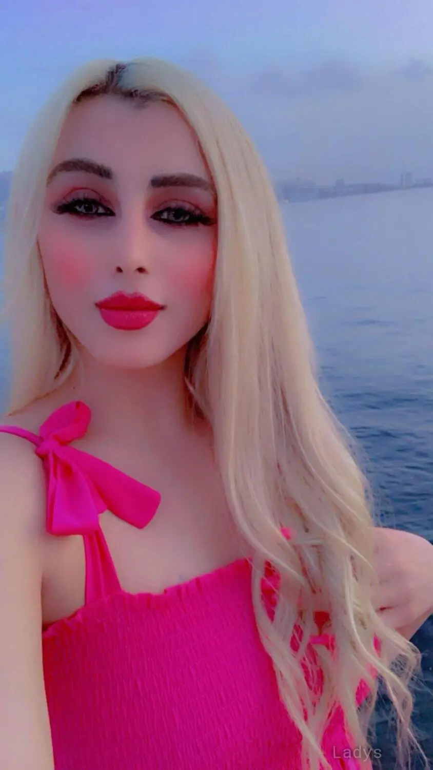 Pamela, 22 years asian escorts girl, height 168 sm, Weight  kg, Beirut eacort