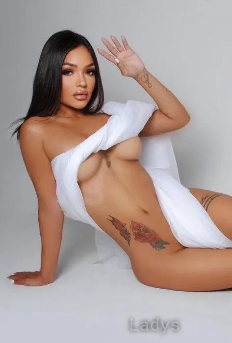 Hellen, 21 years beautiful nude Beirut escorts girl, height 156 sm, Weight 51 kg
