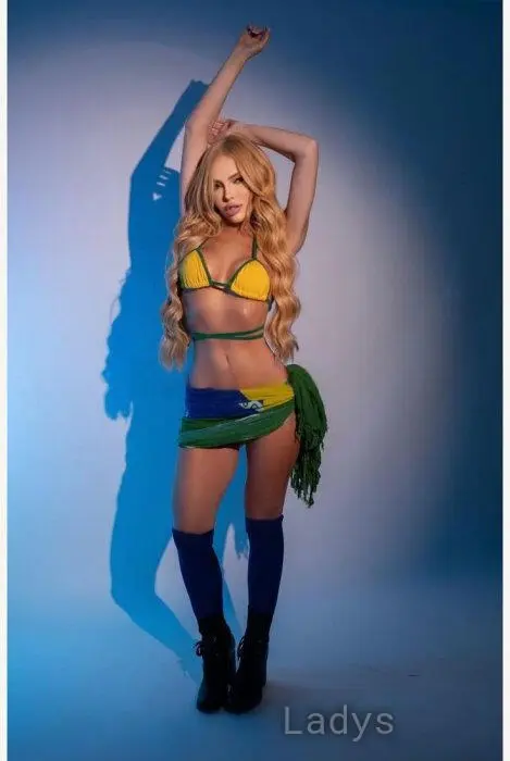 Sassha, 24 years beautiful nude Beirut escorts girl, height 168 sm, Weight 56 kg