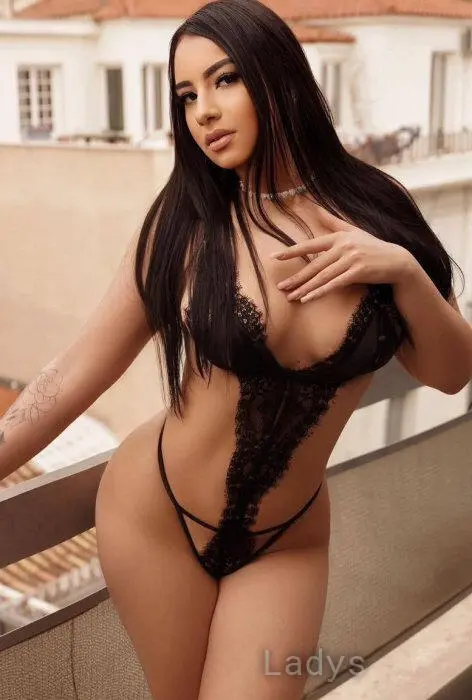 Sol, 26 years beautiful nude Beirut escorts girl, height 157 sm, Weight 49 kg