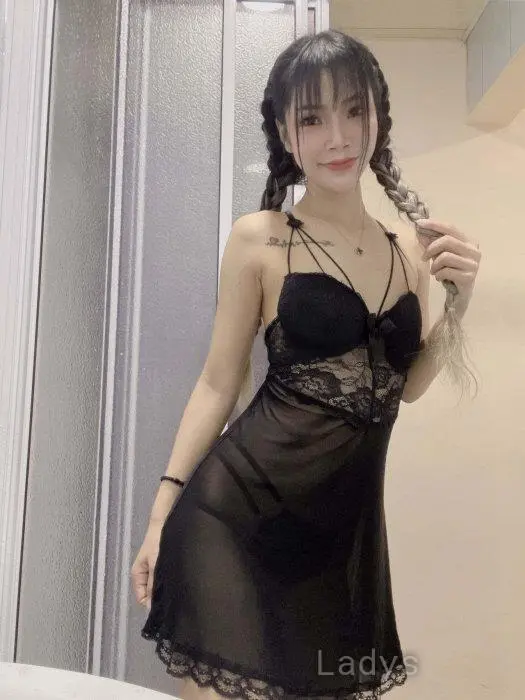 Venus, 23 years beautiful nude Beirut escorts girl, height 162 sm, Weight 48 kg