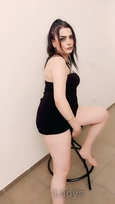 Zina, 24 years beautiful nude Beirut escorts girl, height 169 sm, Weight 56 kg