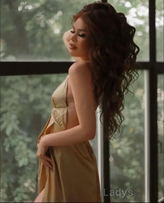 Alana, 24 years beautiful nude Belgrade escorts girl, height 175 sm, Weight 60 kg