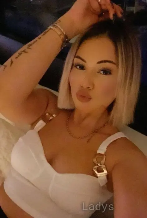Sona, 22 years beautiful nude Belgrade escorts girl, height 168 sm, Weight 52 kg