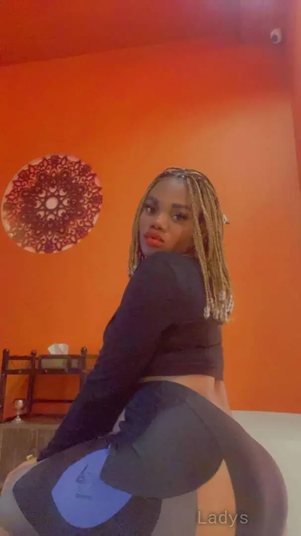 Jenny, 25 years old Benin City escort girl with big tits, height 155 sm, Weight kg