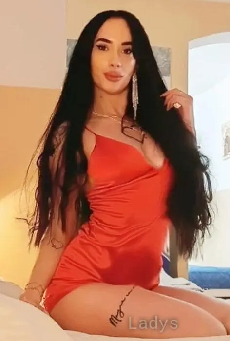 Bella, 22 years beautiful nude Bergamo escorts girl, height 171 sm, Weight 53 kg