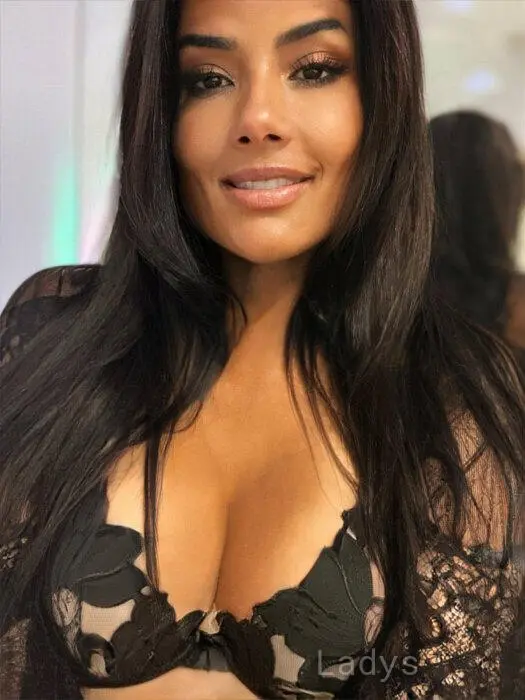 Isa, 30 years beautiful nude Bergamo escorts girl, height 179 sm, Weight 66 kg