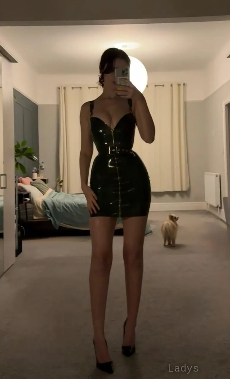 Miss silvia, 26 years beautiful nude Berlin escorts girl, height 186 sm, Weight 68 kg
