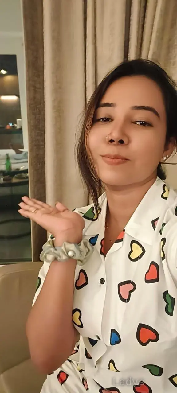 Shital, 22 years old Bhopal escort girl with big tits, height 155 sm, Weight  kg