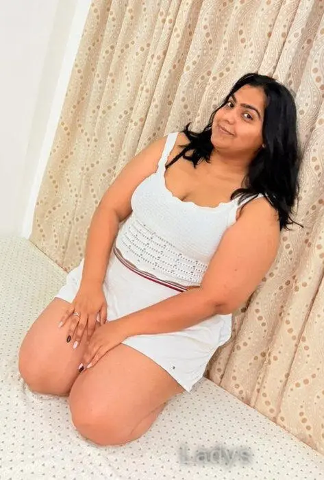Ayushi, 24 years beautiful nude Birkirkara escorts girl, height 161 sm, Weight 94 kg