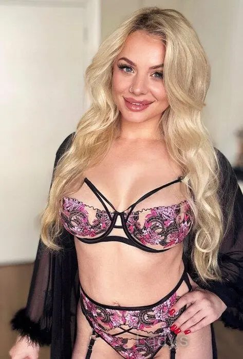 Elizabeth, 32 years beautiful nude Birmingham escorts girl, height 164 sm, Weight 60 kg