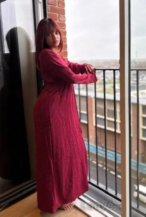 Laila, 20 years beautiful nude Birmingham escorts girl, height 163 sm, Weight 54 kg