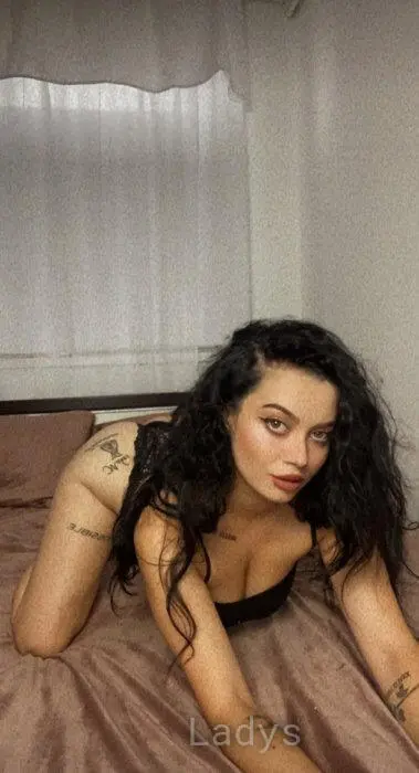 Rachel, 28 years beautiful nude Birmingham escorts girl, height 168 sm, Weight 51 kg