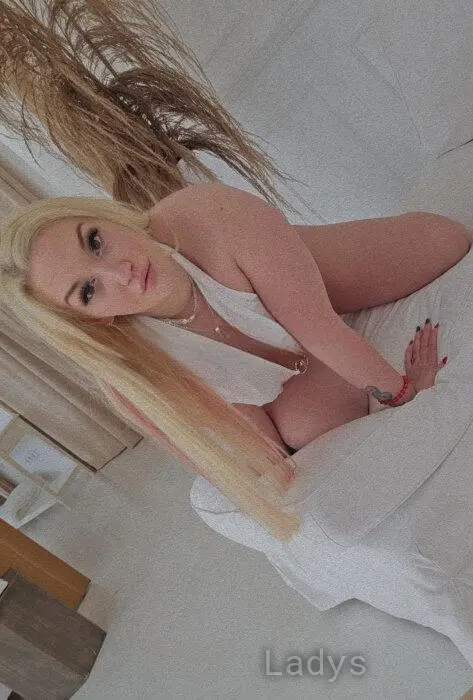 Xenia, 29 years beautiful nude Birmingham escorts girl, height 175 sm, Weight 71 kg