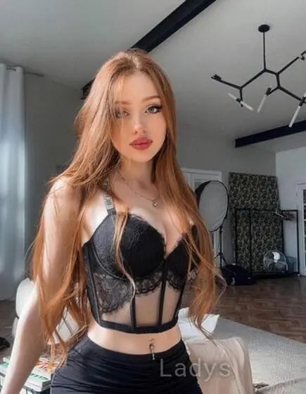 Emily, 24 years beautiful nude Bodrum escorts girl, height 164 sm, Weight 55 kg