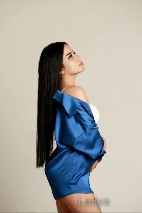 Merry, 22 years beautiful nude Bodrum escorts girl, height 165 sm, Weight 56 kg