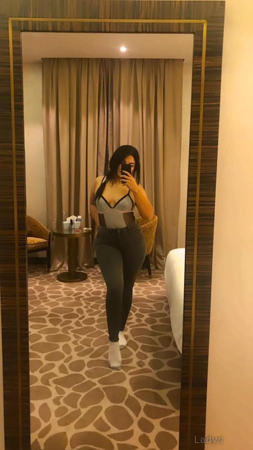 Nicola, 22 years beautiful nude Bodrum escorts girl, height 175 sm, Weight  kg