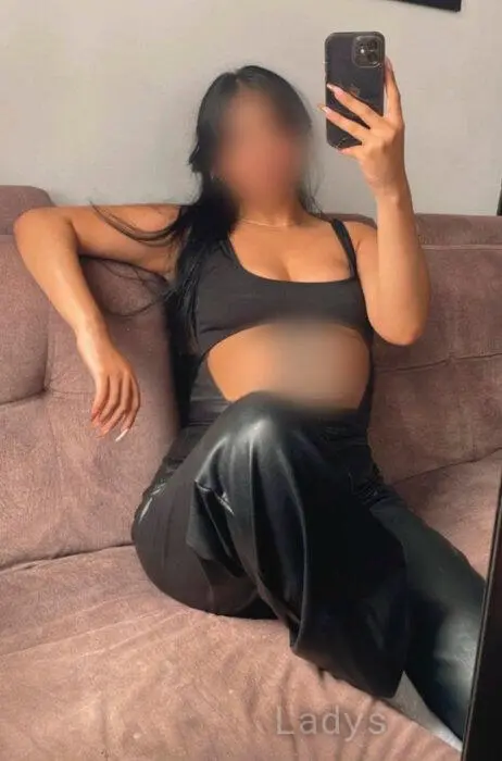 Grabriela Sofia, 23 years beautiful nude Bogota escorts girl, height 160 sm, Weight 61 kg