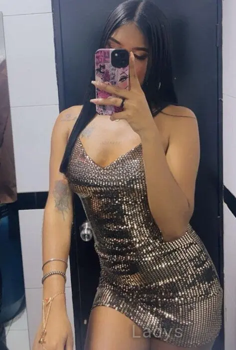 Lauren Jimenez, 24 years beautiful nude Bogota escorts girl, height 171 sm, Weight 62 kg