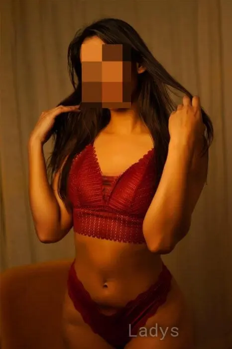 Paula Villamizar, 29 years beautiful nude Bogota escorts girl, height 170 sm, Weight 59 kg