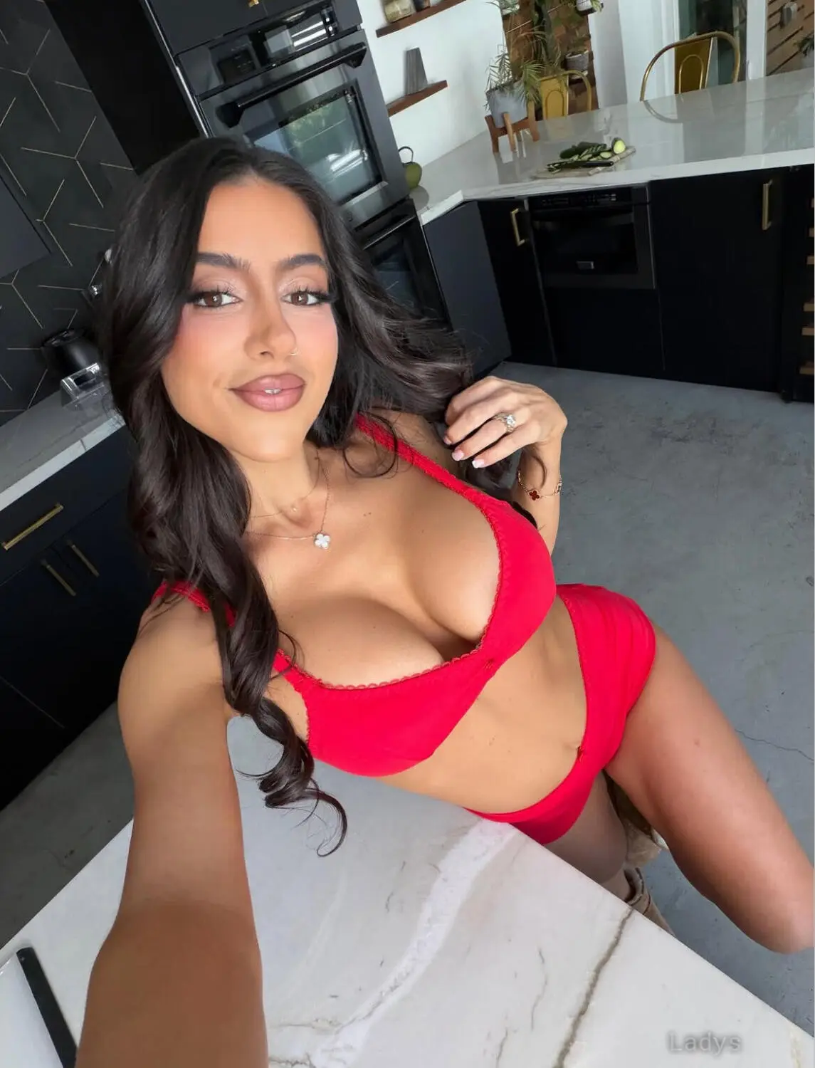Available to get naughty for you, 29 years beautiful nude Boise escorts girl, height 157 sm, Weight 64 kg