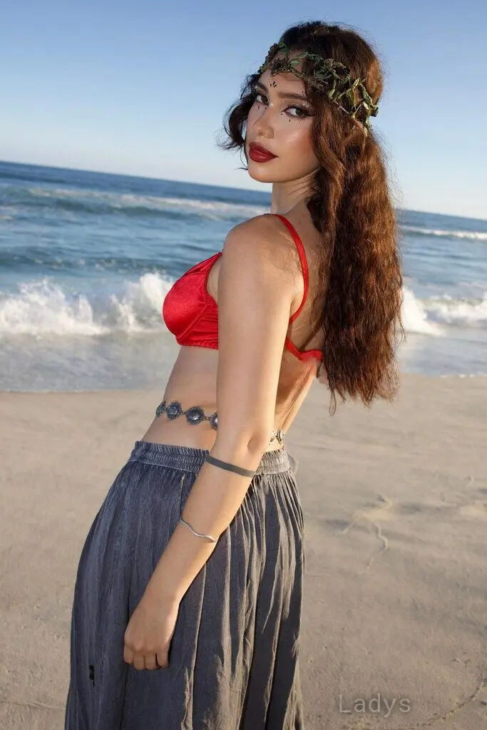 Mariana, 28 years beautiful nude Bologna escorts girl, height 161 sm, Weight 64 kg
