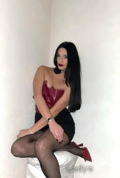 Leadspo, 26 years beautiful nude Bordeaux escorts girl, height 176 sm, Weight 66 kg