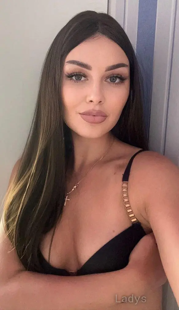 Hanna, 26 years beautiful nude Boston escorts girl, height 167 sm, Weight 55 kg