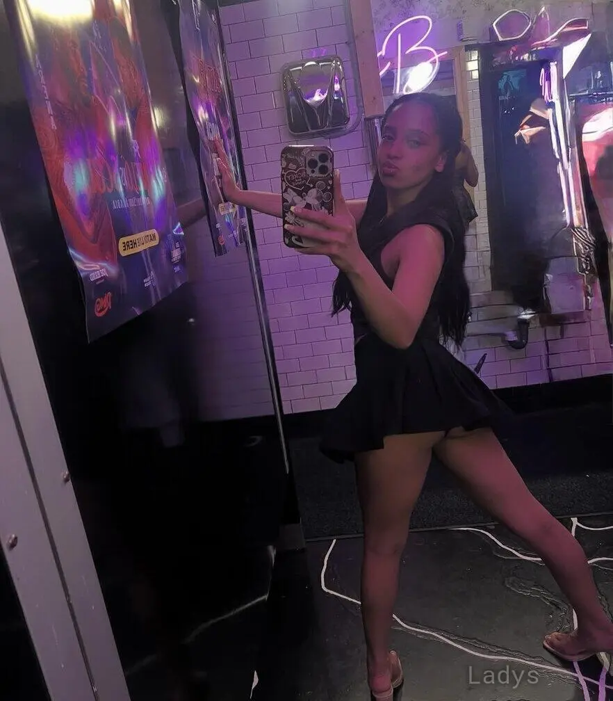 Kayla, 29 years beautiful nude Boston escorts girl, height 153 sm, Weight 46 kg