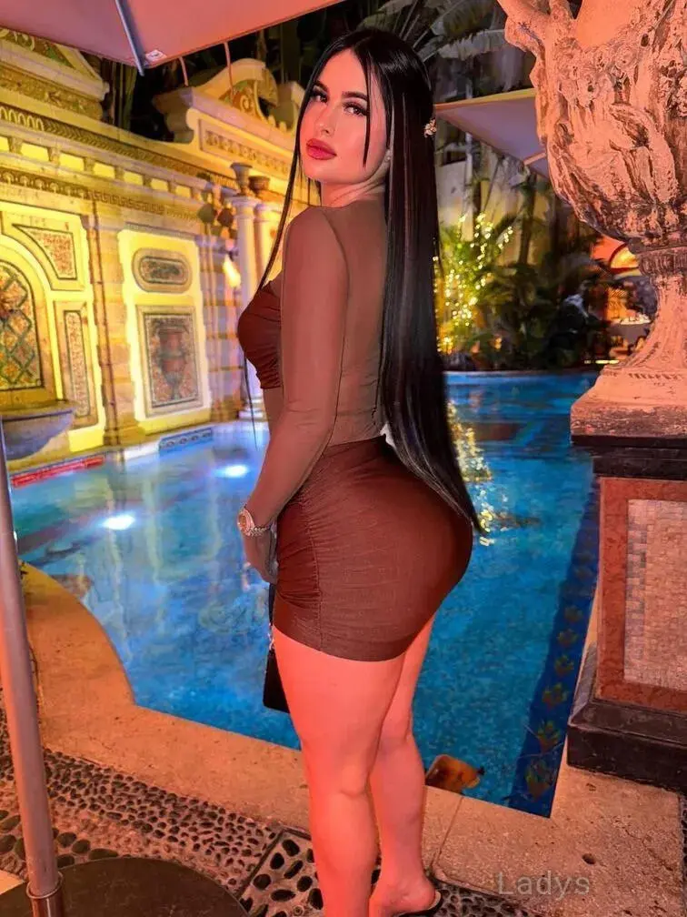 Mia, 22 years beautiful nude Boston escorts girl, height 160 sm, Weight 57 kg