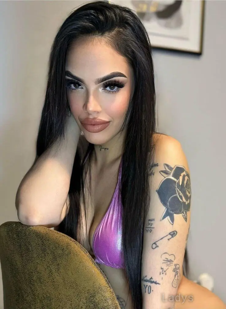 Venus, 23 years beautiful nude Boston escorts girl, height 160 sm, Weight 55 kg