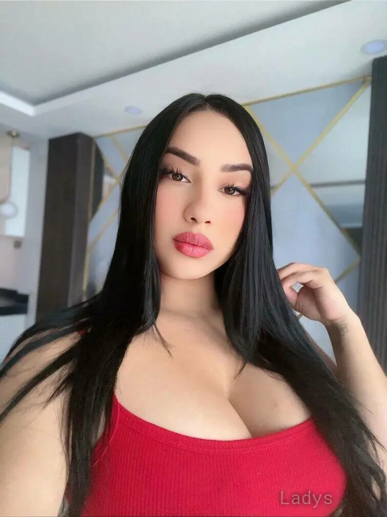Zinay in Braintree, 24 years beautiful nude Boston escorts girl, height 160 sm, Weight 59 kg