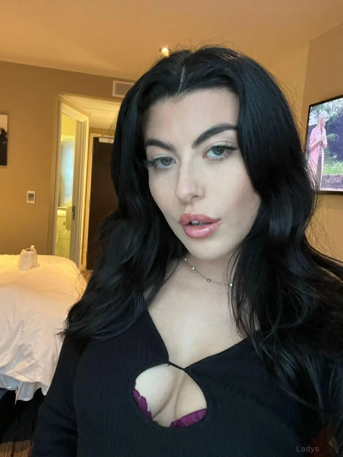 Ava, 25 years beautiful nude Bournemouth escorts girl, height 130 sm, Weight 40 kg