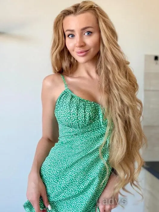 Nadya, 25 years beautiful nude Bratislava escorts girl, height 176 sm, Weight 56 kg