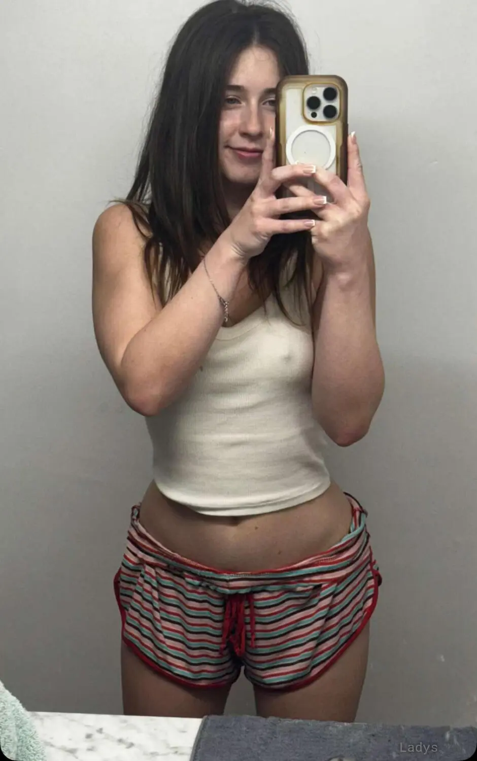 Fuck me, 24 years beautiful nude Brisbane escorts girl, height 124 sm, Weight 42 kg