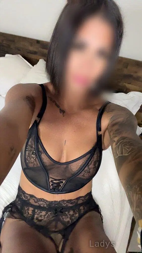 Honey Luxe, 30 years beautiful nude Brisbane escorts girl, height 170 sm, Weight 59 kg