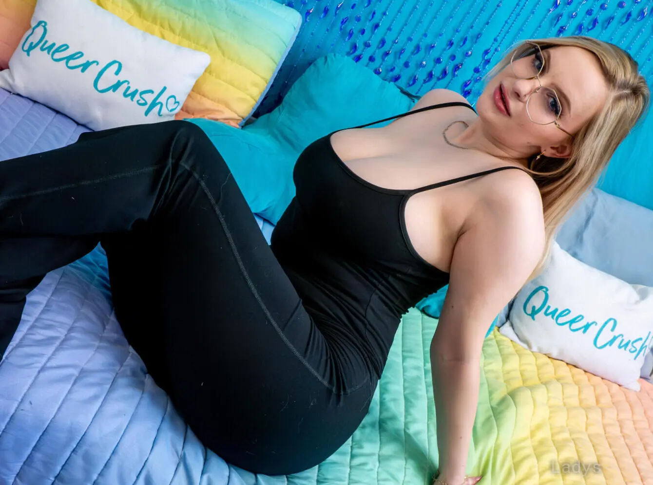 Kit Farrin, 27 years beautiful nude Brisbane escorts girl, height 152 sm, Weight 52 kg
