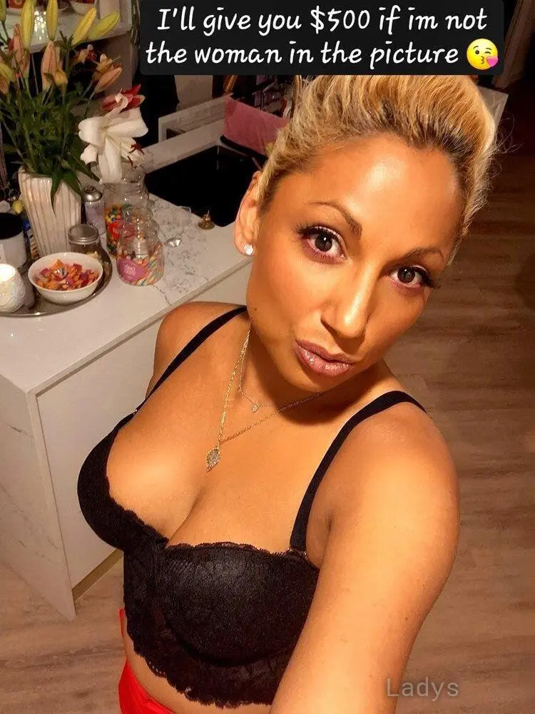 Miss Jazz, 30 years beautiful nude Brisbane escorts girl, height 165 sm, Weight 59 kg