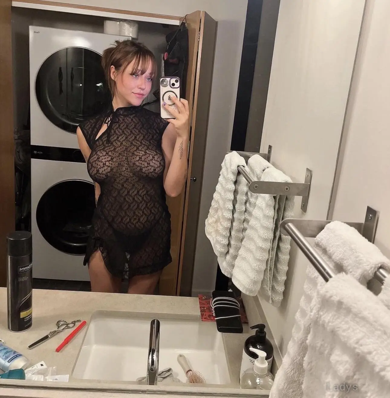 Erica, 27 years beautiful nude Brooklyn escorts girl, height 168 sm, Weight 114 kg