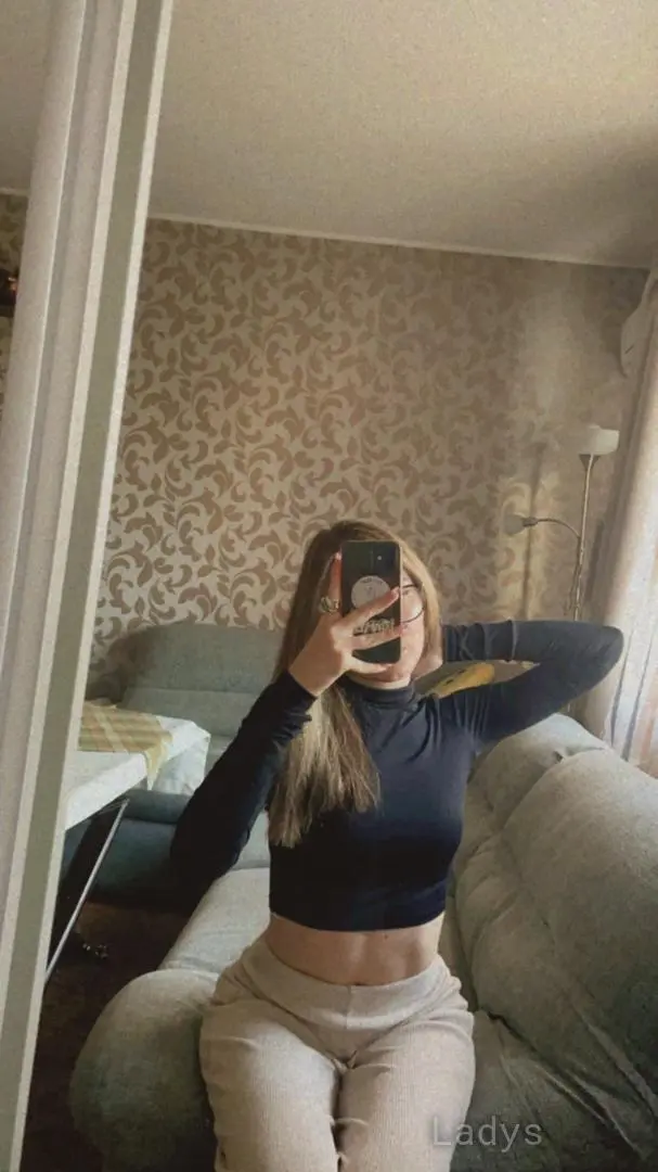 Mariam North, 23 years beautiful nude Brooklyn escorts girl, height 172 sm, Weight 58 kg